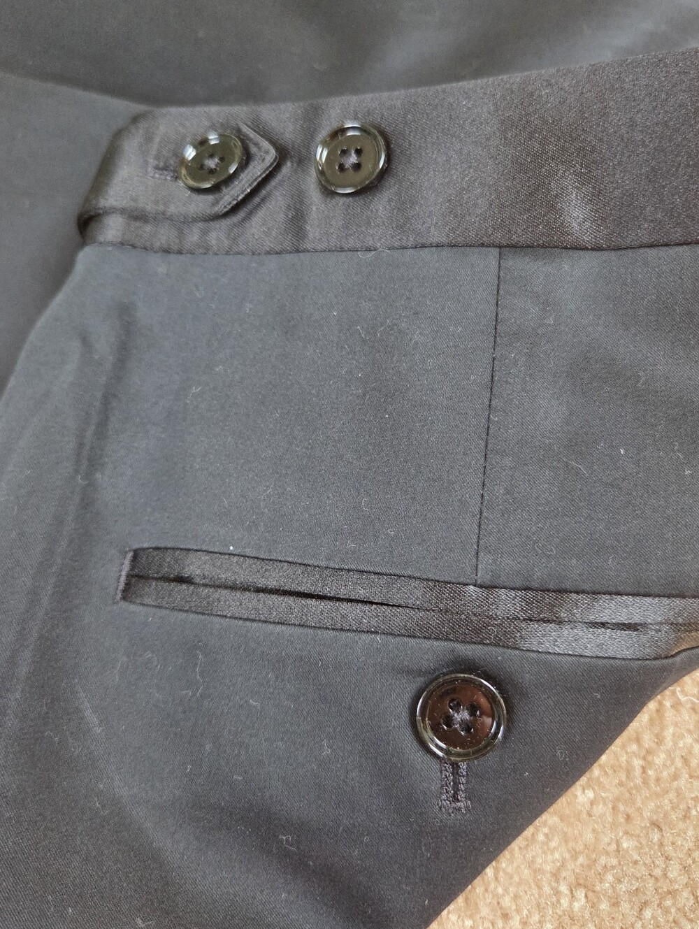 Express Classic tailored Tuxido 44S - Picture 8 of 11